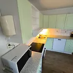 Hus